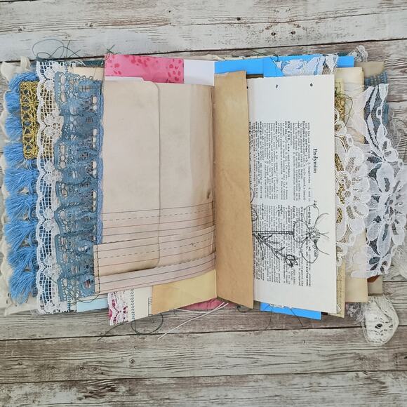 Turquoise Embellished Junk Journal: Flowers, Birds and Butterflies (NLB) - Picture 16 of 16